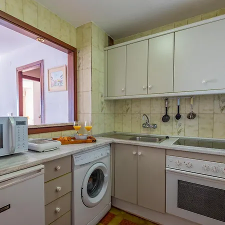 Yate 4 Apartment