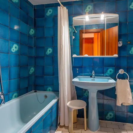 Appartement Yate 4 *